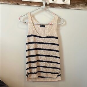 GAP Knitter Beige and Navy Blue Top